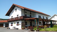 Cafe-Pension-Ferienwohnung in Achslach
