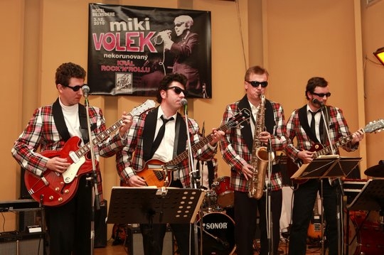 Oldie-Fieber im Musikhotel: The Shower - LIVE